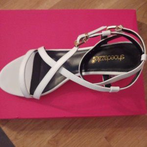 Brand new Guenevere sandals